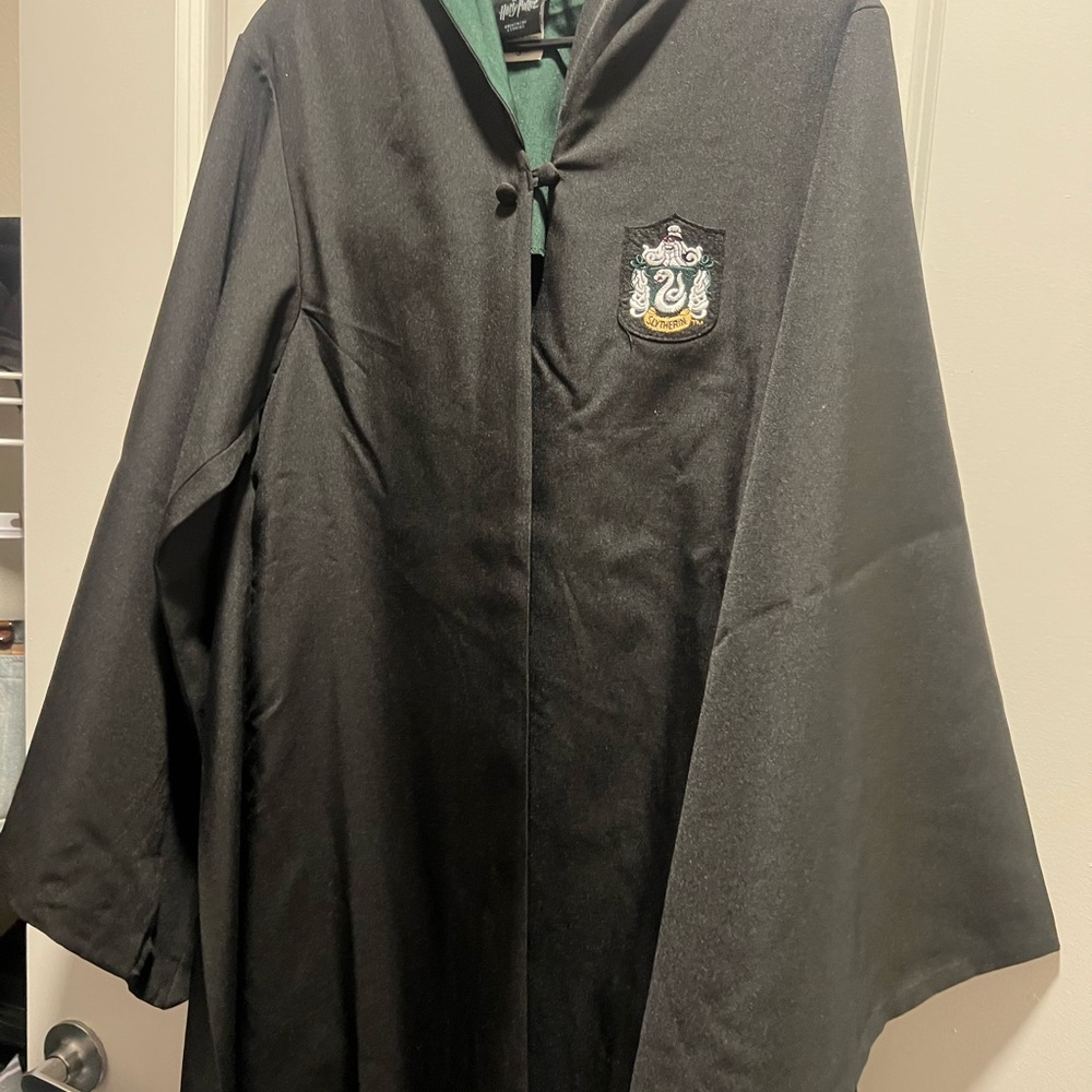 Universal Black Cape with Green Lining